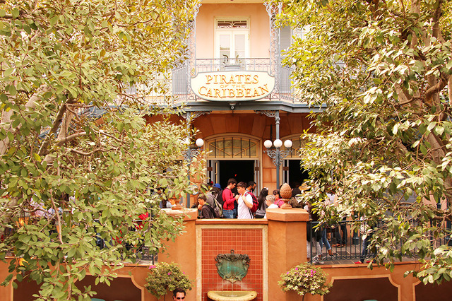 カリフォルニア ディズニーランド・リゾートのディズニーランド・パークにある「カリブの海賊」