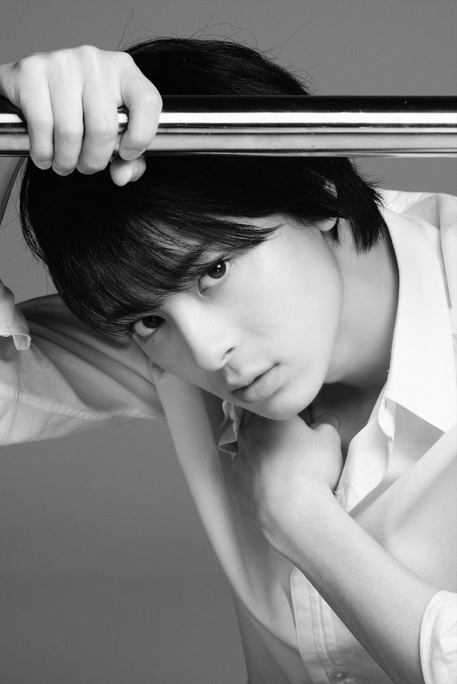 撮影：小松陽祐／高杉真宙2nd写真集「20/7」