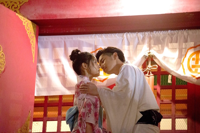 『兄に愛されすぎて困ってます』(C)2017「兄こま」製作委員会  　 (C)夜神里奈／小学館