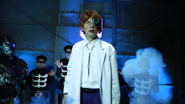 『エル・シュリケン vs 新昆虫デスキート』