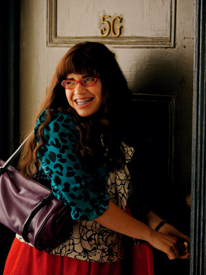 「アグリー・ベティ」シーズン3　-(C) ABC Studios．