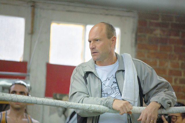 『ビニー／信じる男』（C）BLEED FOR THIS, LLC 2016