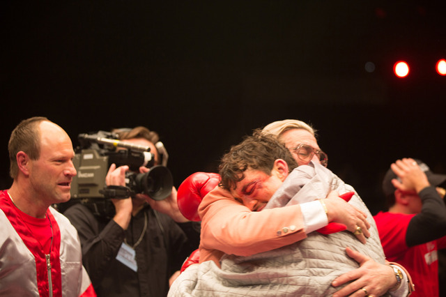 『ビニー／信じる男』（C）BLEED FOR THIS, LLC 2016