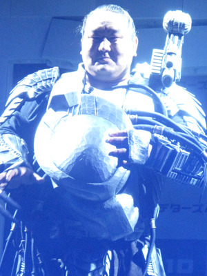 『プレデターズ』朝青龍 宣伝“横綱”就任イベント　photo：Yoko Saito