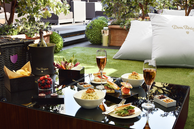 ブルガリ銀座タワーの最上階で極上のグランピングを楽しむ「ラ・テラッツァ ドン ペリニヨン ラウンジ」オープン