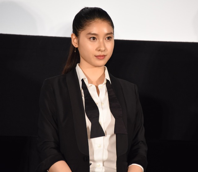 土屋太鳳／映画『兄に愛されすぎて困ってます』完成披露試写会