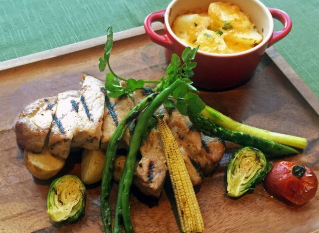 「ル・パン・コティディアン 東京ミッドタウン」ディナーメニュー「奥州いわい鶏のスパイシーグリル」2,581円