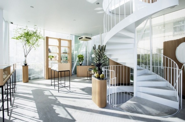 ジュエリーブランド「NATUR & NICOLAI BERGMANN（ナチュア & ニコライ バーグマン）」店舗内観