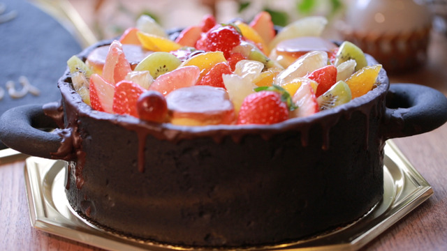 これぞ最先端スイーツ！ 豆乳パティシエが作る”びっくり鍋ケーキ”って？