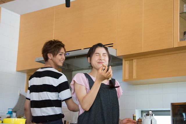 『兄に愛されすぎて困ってます』(C)2017「兄こま」製作委員会　　　　　　　　　　 (C)夜神里奈／小学館