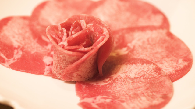 肉好き女子必食！ 肉料理専門店「くろうし」でいただく絶品牛たんしゃぶしゃぶ