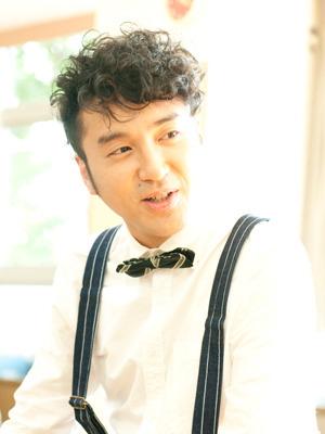 『シュアリー・サムデイ』　ムロツヨシ　photo：Toru Hiraiwa