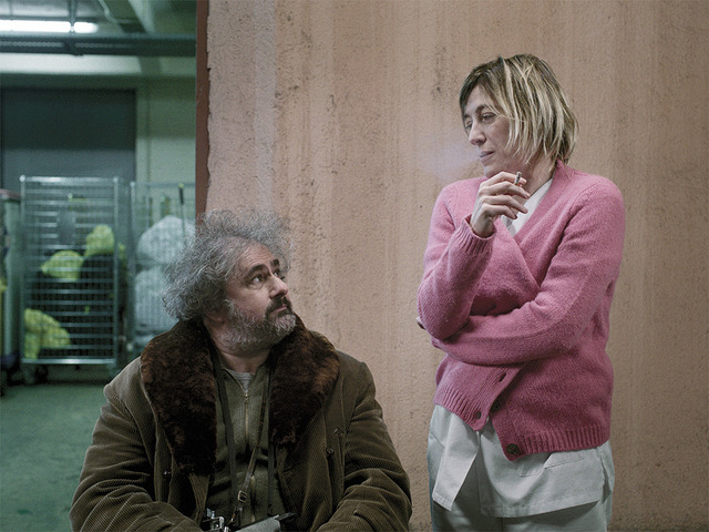 『アスファルト』（C）2015 La Camera Deluxe - Maje Productions - Single Man Productions - Jack Stern Productions - Emotions Films UK - Movie Pictures - Film Factory