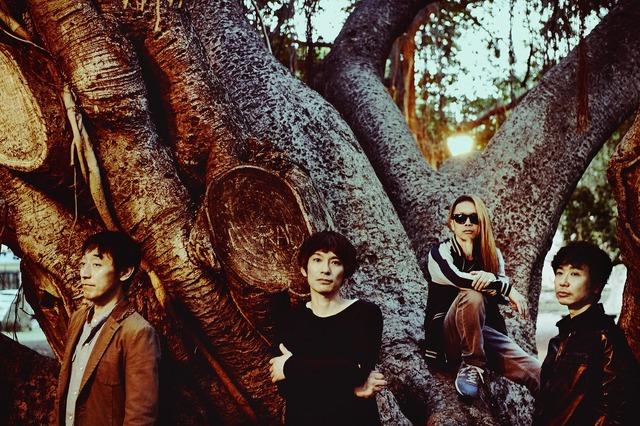 『先生！』主題歌を手がけるスピッツ