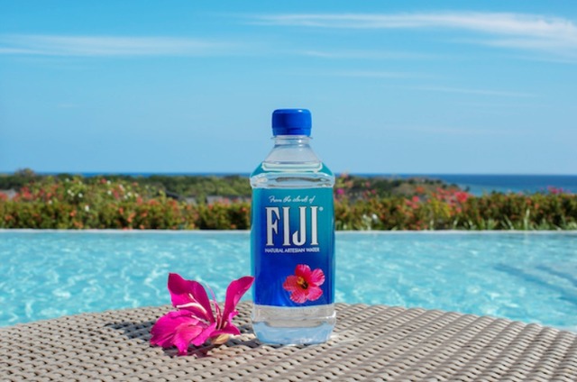 南太平洋の楽園フィジーの完全無添加のナチュラルミネラルウォーター「FIJI Water（フィジーウォーター）」