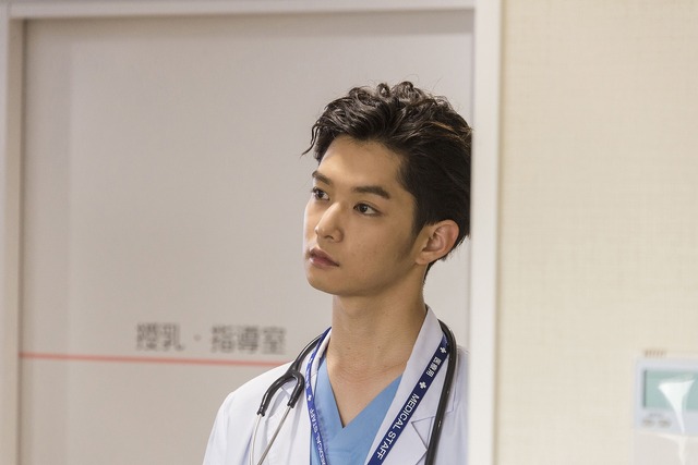 『兄に愛されすぎて困ってます』(C)2017「兄こま」製作委員会　　　　　　　　　　 (C)夜神里奈／小学館