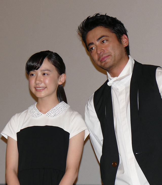 芦田愛菜＆山田孝之／『映画 山田孝之 3D』初日舞台あいさつ