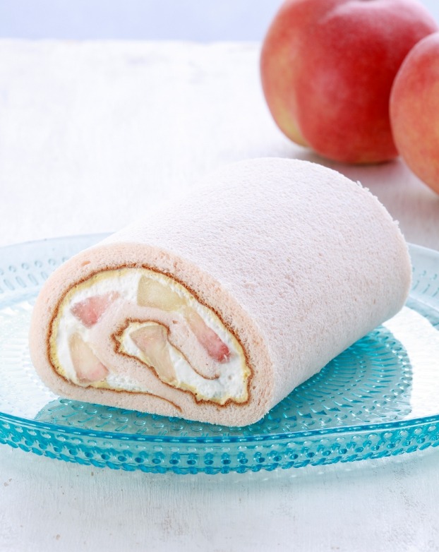 パティスリー キハチ「桃のロール」