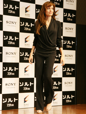 『ソルト』アンジェリーナ・ジョリー来日会見