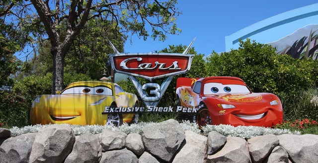 カリフォルニアのディズニー カーズランド に潜入 レーシングに参加も Cinemacafe Net カリフォルニアのディズニー カーズランド に潜入 レーシングに参加も Cinemacafe Net
