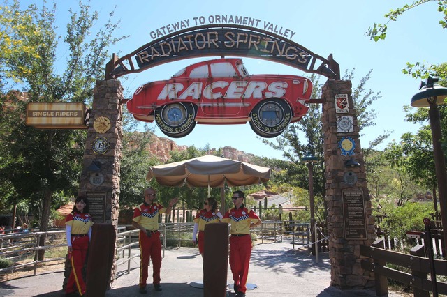 ディズニー・カリフォルニア・アドベンチャー・パーク「カーズランド」