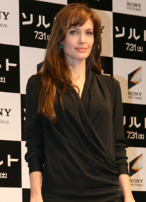 『ソルト』来日記者会見時のアンジー