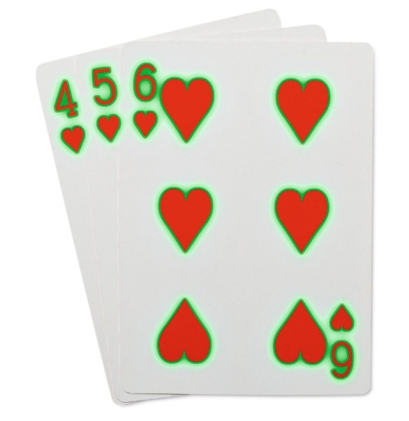 フライング タイガー コペンハーゲン ＿光るトランプ