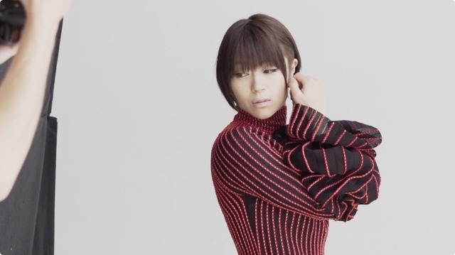 VOGUE JAPAN 2017年8月号　(C) 2017 Conde Nast Japan. All rights reserved.