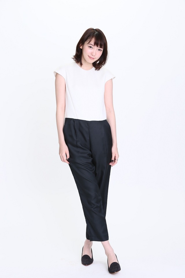 飯豊まりえ「にじいろジーン」