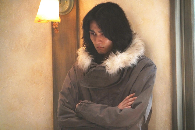 『東京喰種』窪田正孝＆清水富美加、“赫子”発動ビジュアル公開！