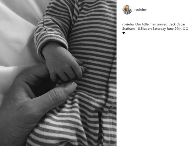 ロージー・ハンティントン＝ホワイトリー (C) Instagram