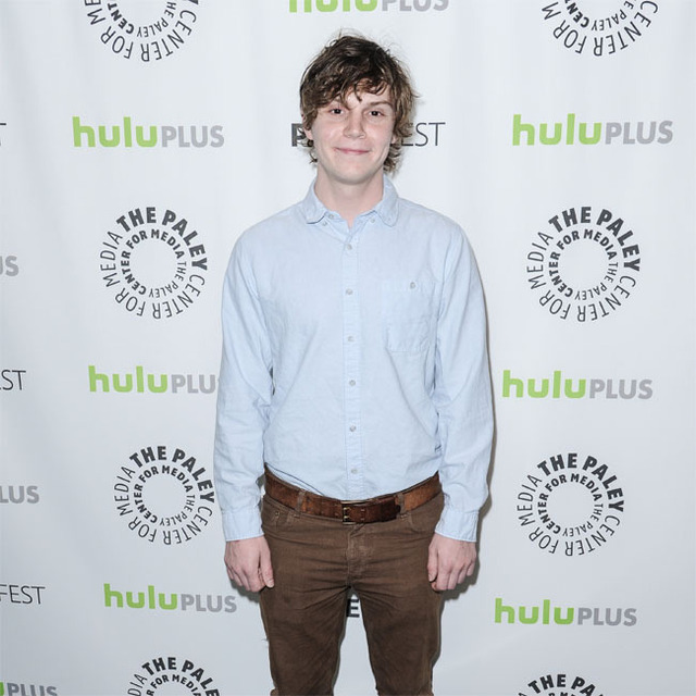 エヴァン・ピーターズ