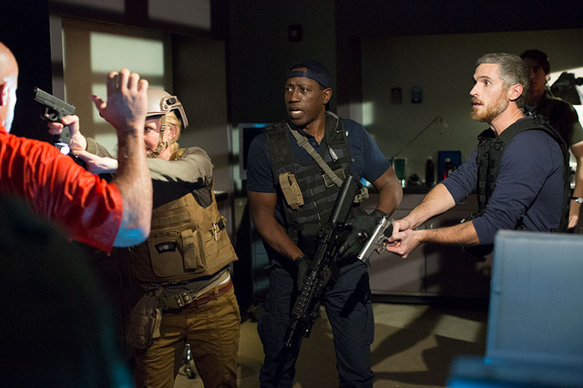 『ウェズリー・スナイプス シールド・フォース-監獄要塞-』-(C)2017 TEMPLE PICTURE HOLDINGS, LLC. ALL RIGHTS RESERVED.