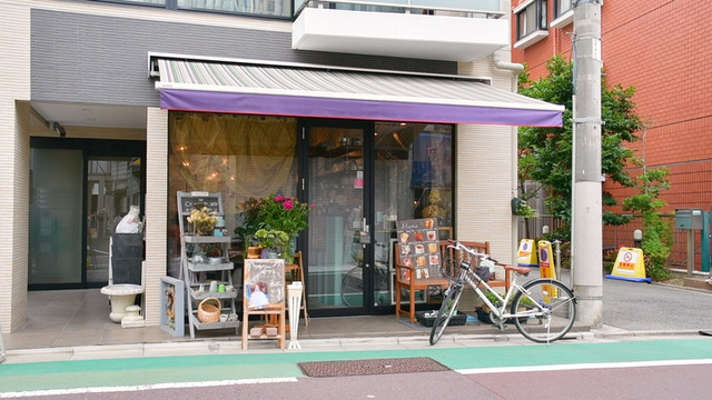 乙女の天国！ 中目黒の”お花カフェ”は究極のフォトジェニック空間