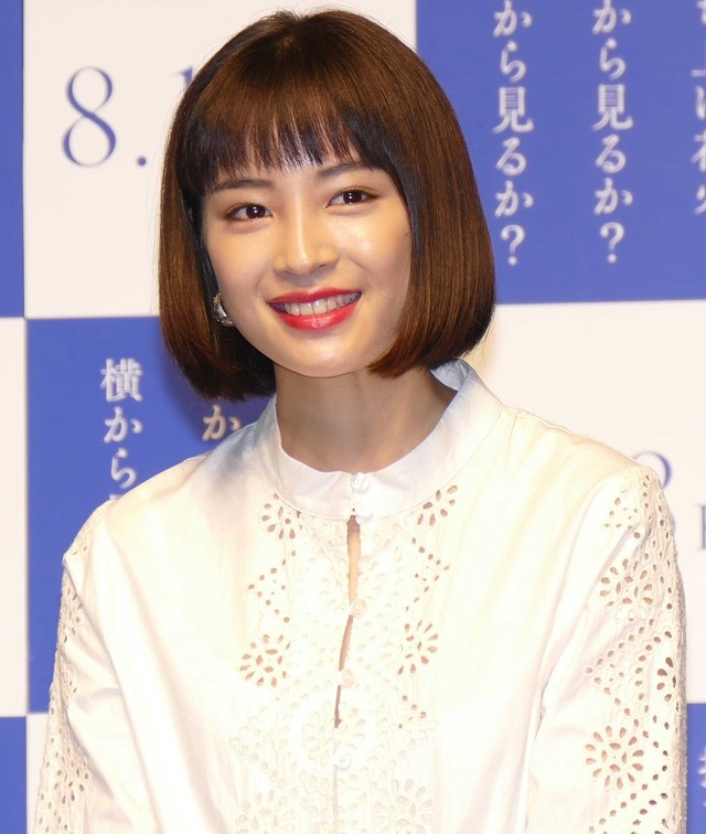 広瀬すず／『打ち上げ花火、下から見るか？横から見るか？』製作報告会見