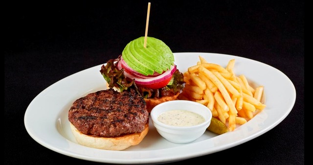 37 クラシック バーガー（37 ステーキハウス & バー）