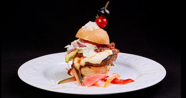 自家製フォカッチャバンズバーガーイタリアン（アンディアーモ）