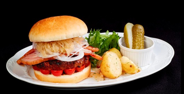 フランツィスバーガー （フランツィスカーナー バー ＆ グリル）