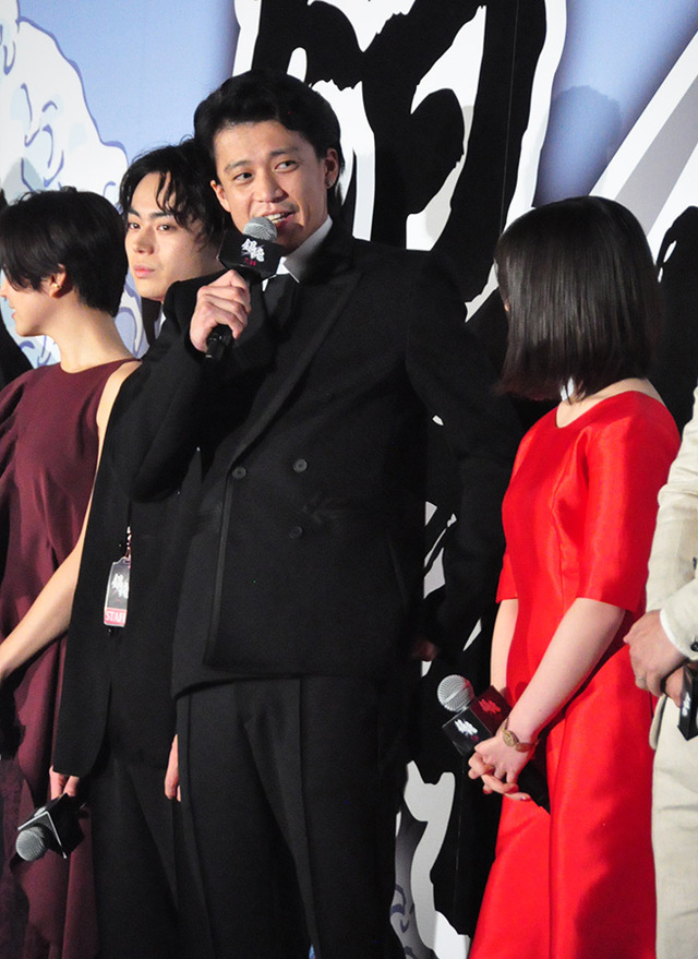 小栗旬／『銀魂』初日舞台挨拶