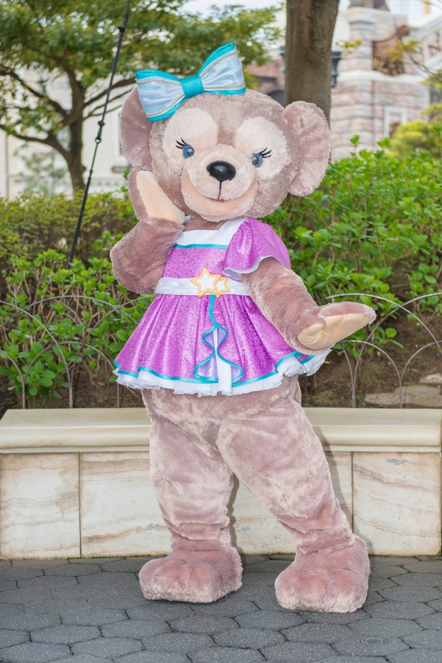 「ステップ・トゥ・シャイン」コスチュームのグリーティング