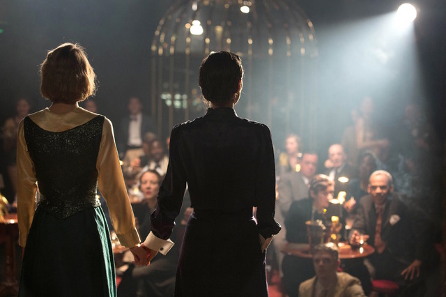 『プラネタリウム』（C） Les Films Velvet - Les Films du Fleuve - France 3 Cinema - Kinology - Proximus - RTBF