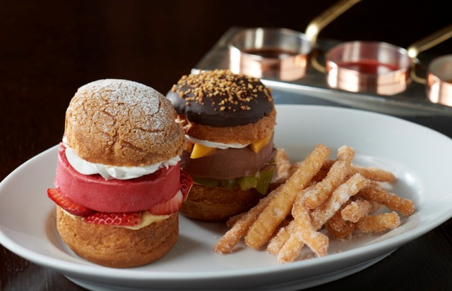 グランド ハイアット 東京＿6階ステーキハウス「オーク ドア」＿アイスクリームバーガー