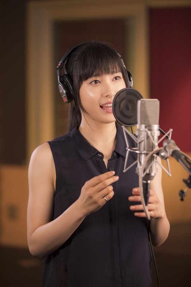 土屋太鳳　「Félicies」歌唱風景