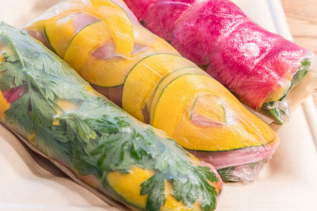 旬野菜のベジタブルライスペーパーラップロール