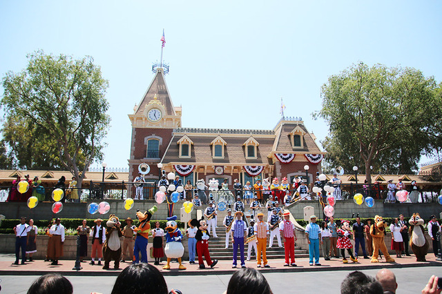 開園記念セレモニーを盛大に開催！