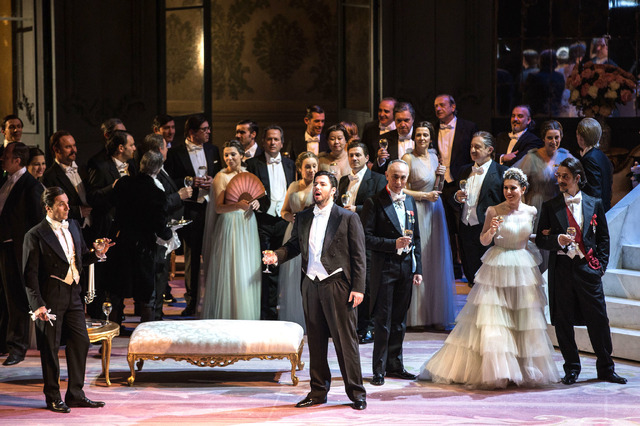 『ソフィア・コッポラの椿姫』　Photo (C)Yasuko Kageyama