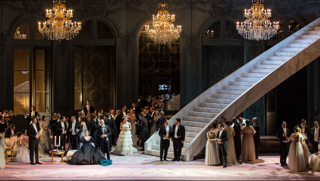 『ソフィア・コッポラの椿姫』　Photo (C)Yasuko Kageyama