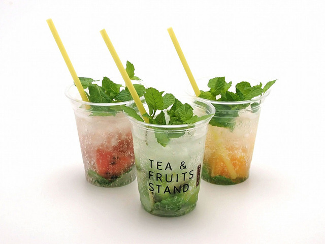 フレッシュフルーツ＆ソーダ／「TEA ＆ FRUITS STAND」