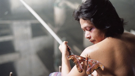 『黒眼圏 （原題）』　メイン