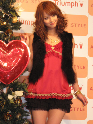 「アモスタイル」新作発表会にて　photo：Yoko Saito